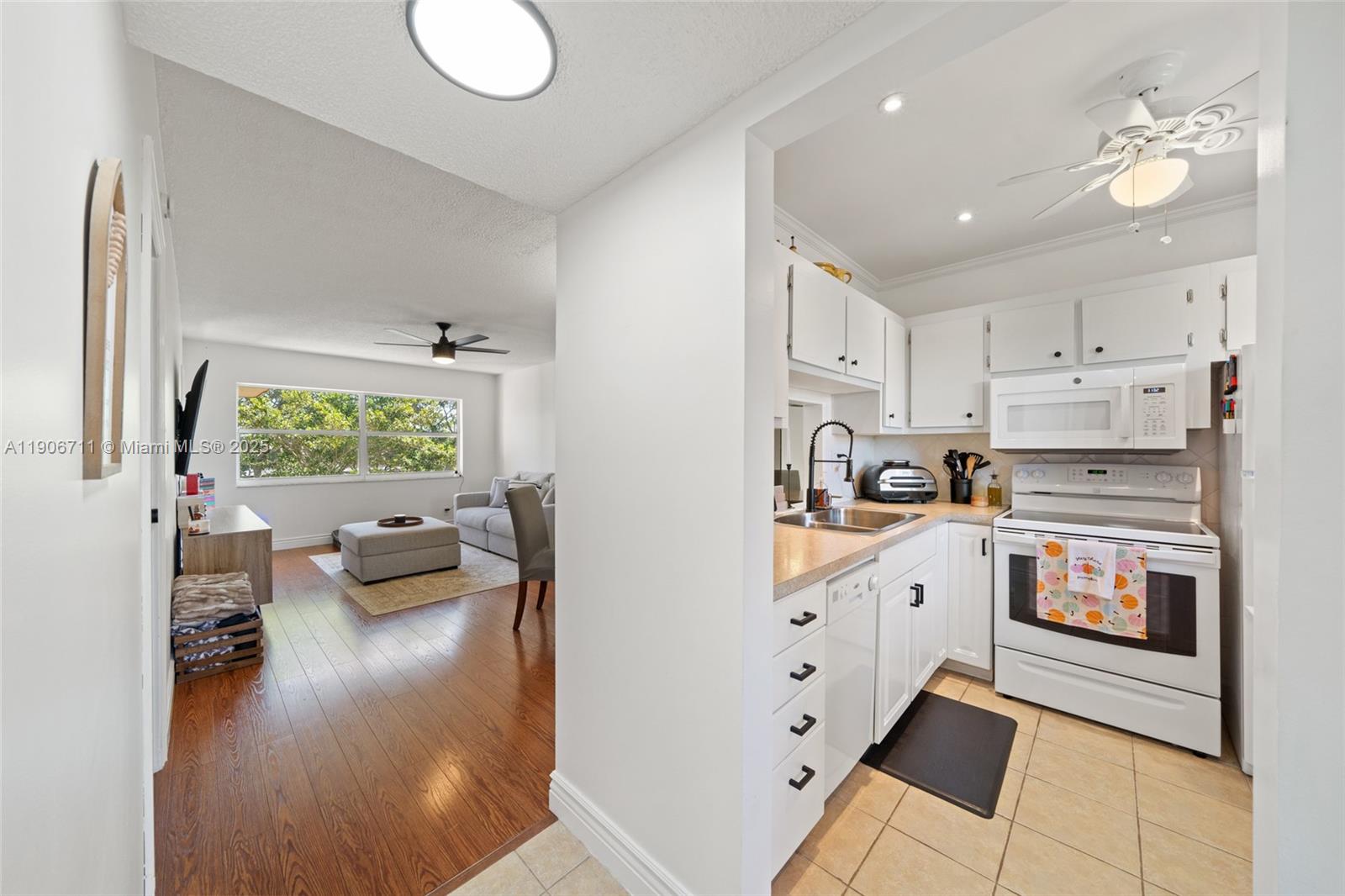 FICUS GARDENS CONDO - Residential