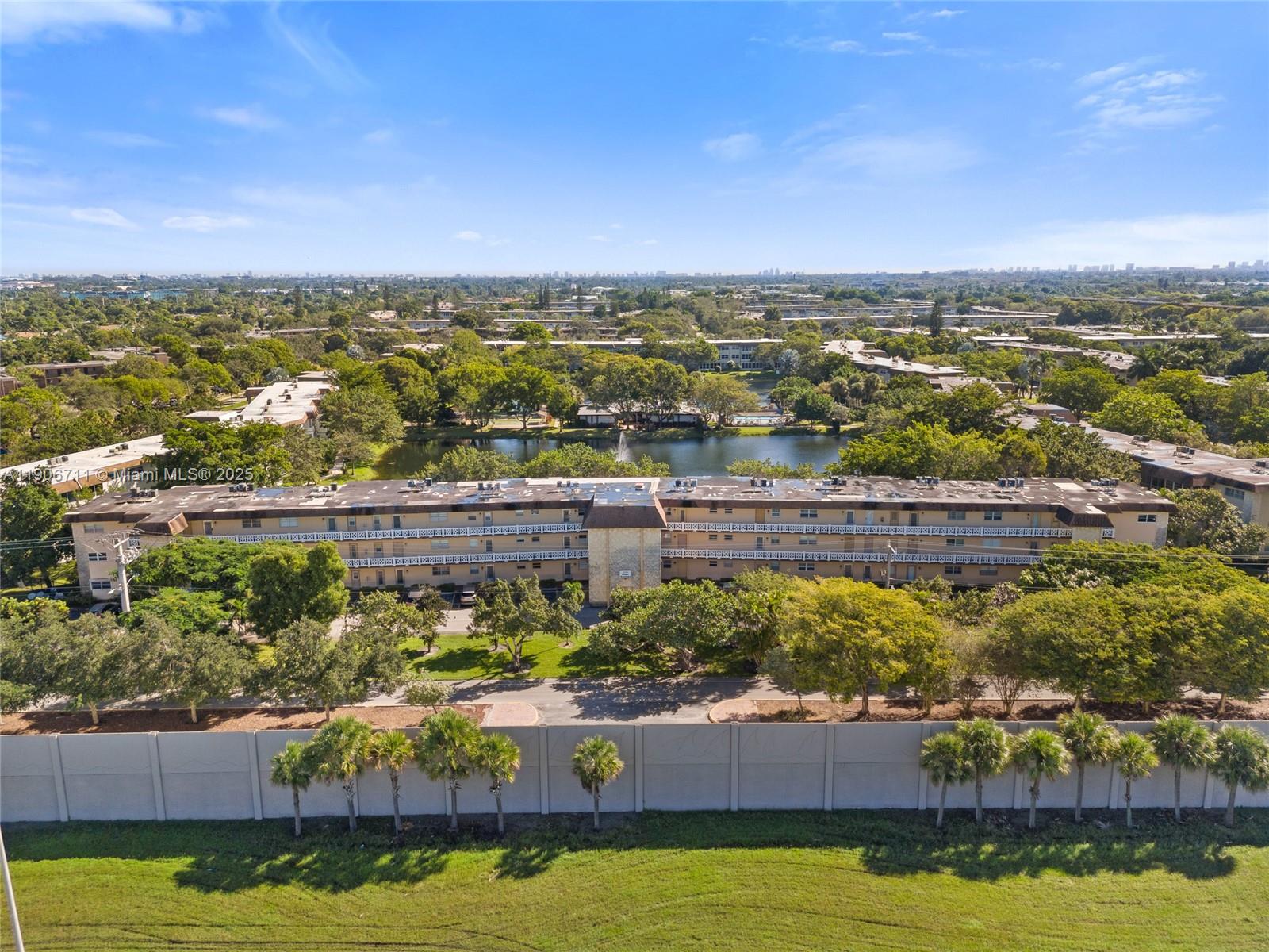 FICUS GARDENS CONDO - Residential