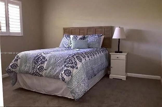 HIDDEN HARBOR CONDOMINIUM - Residential Lease