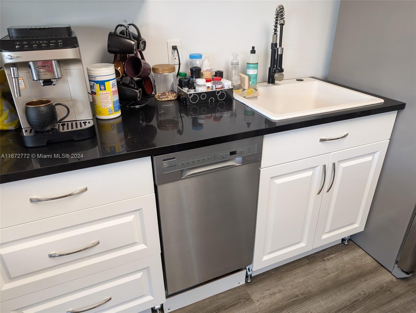 1350 sqft of renovated office condo. Excellent Design District location right on Biscayne Blvd. Large windows in every room. The office consists of a big open space (sits ~10), 2 executive offices, a conference room, kitchen with sink, and a lot of storage spaces.
Super well-maintained building with friendly doorman, secured entry, gym, luxurious bathrooms with shower on each floor.
2 assigned parking spaces inside the garage and additional parking spots available.