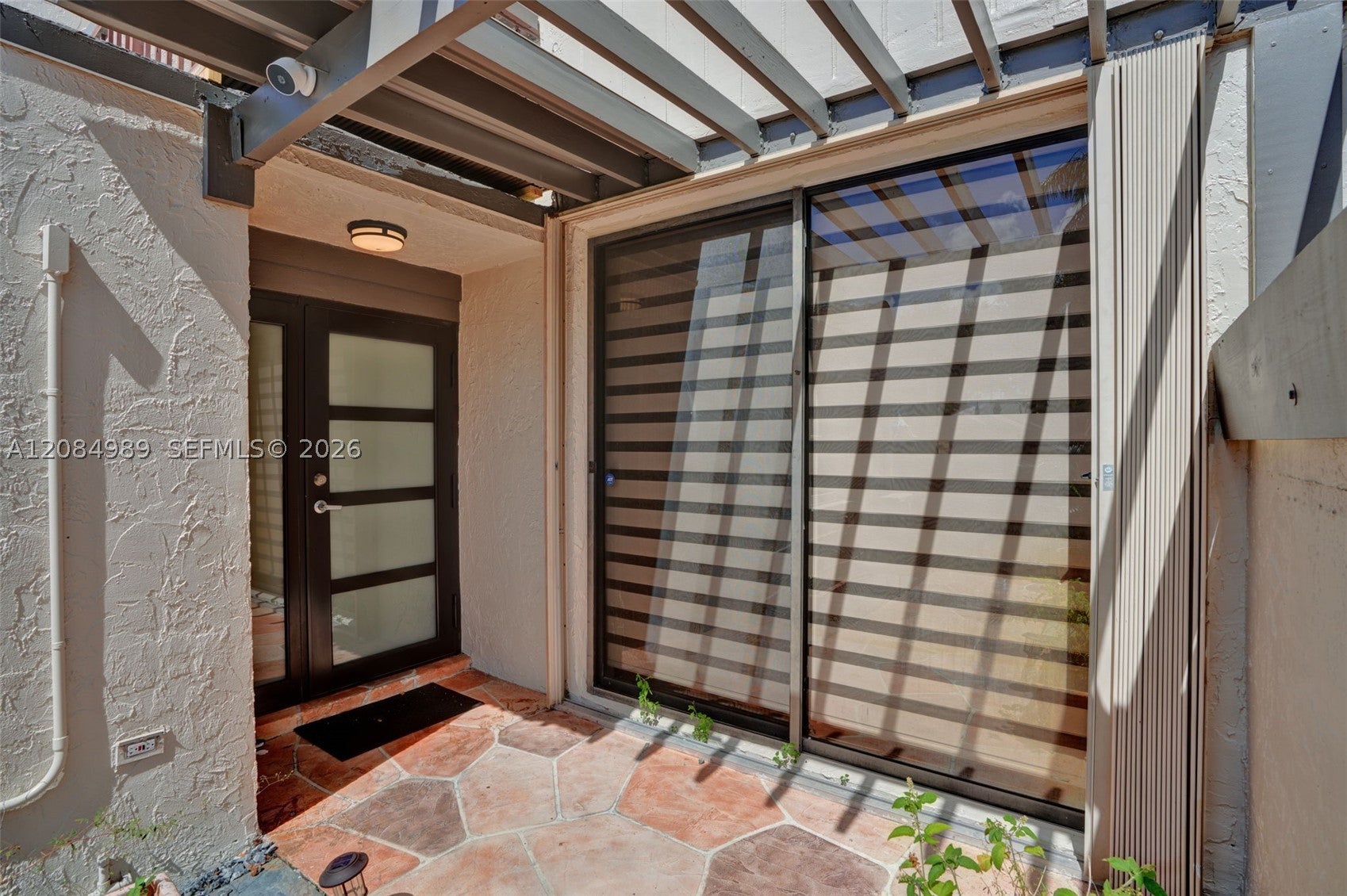 685 NE 206th Ter