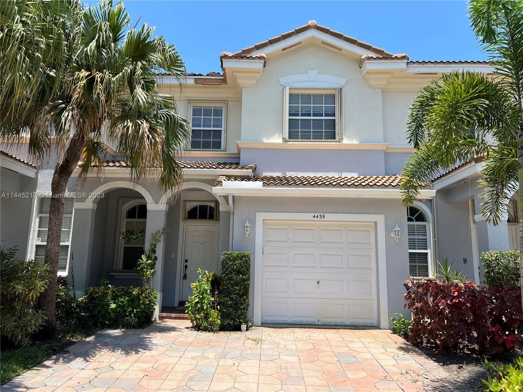 Photo of 4439 Regal Ct, Delray Beach, FL 33445 (MLS # A11445217)