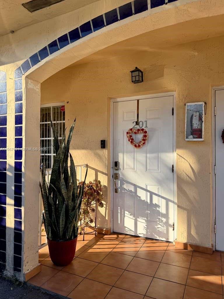 10017 W Okeechobee Rd 201