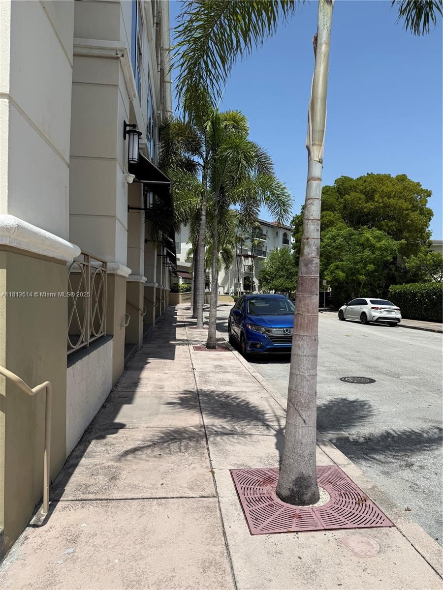 View photos, virtual tours, details... 2030 S Douglas Rd 114