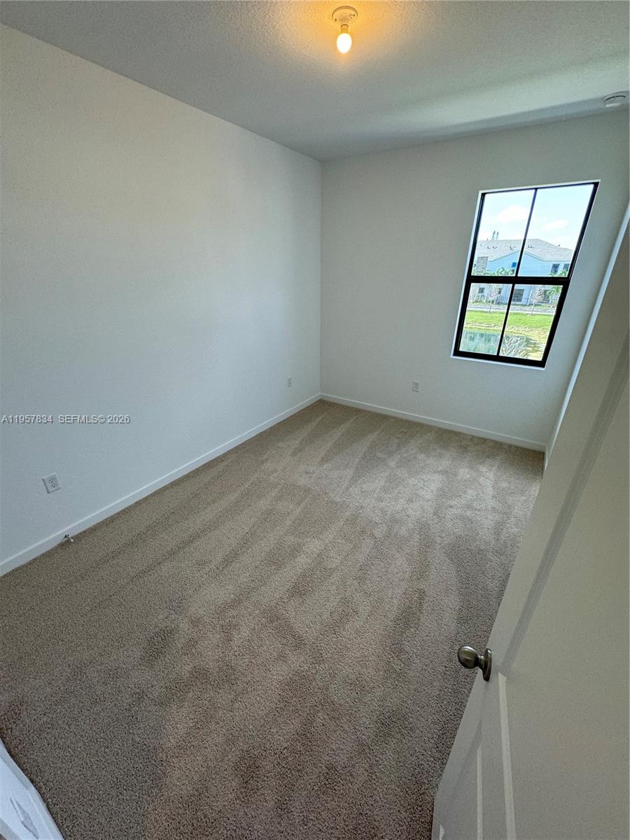 HIGHLAND OAKS - Residential Lease