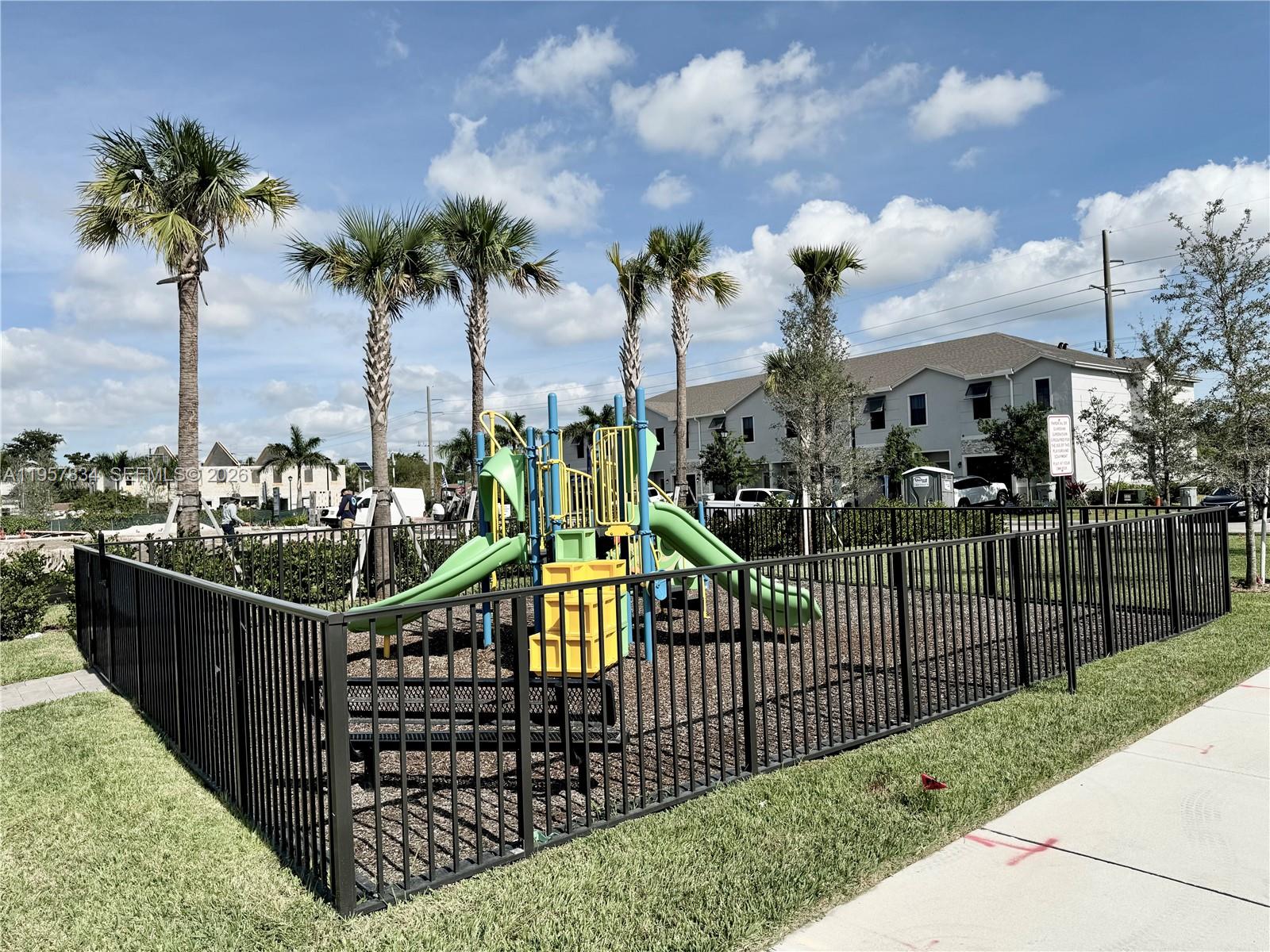 HIGHLAND OAKS - Residential Lease