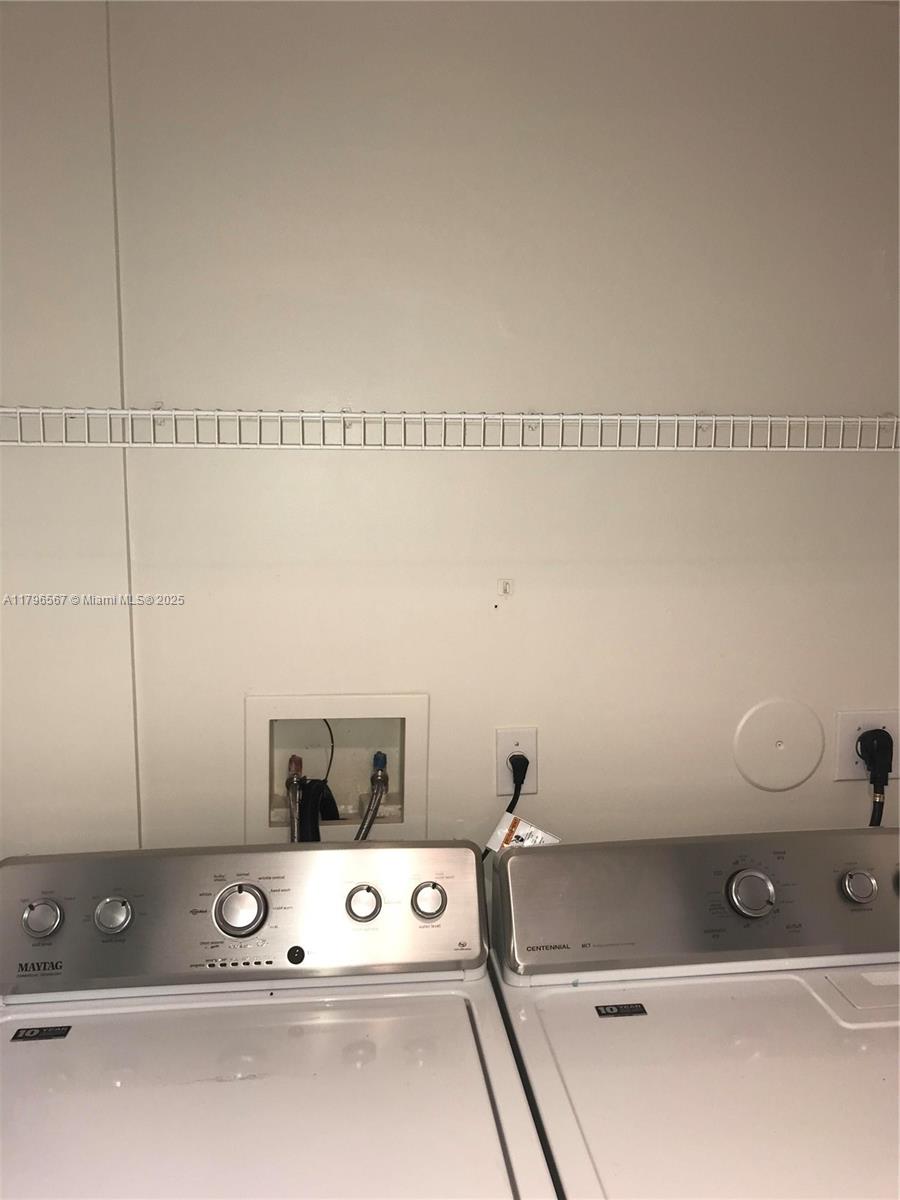 REGENT PARK CONDO - Residential