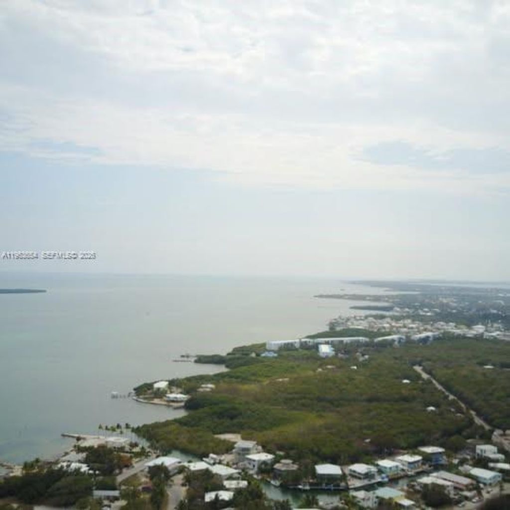 Photo of 118 Burgundy Dr, Tavernier, FL 33070 (MLS # A11963654)