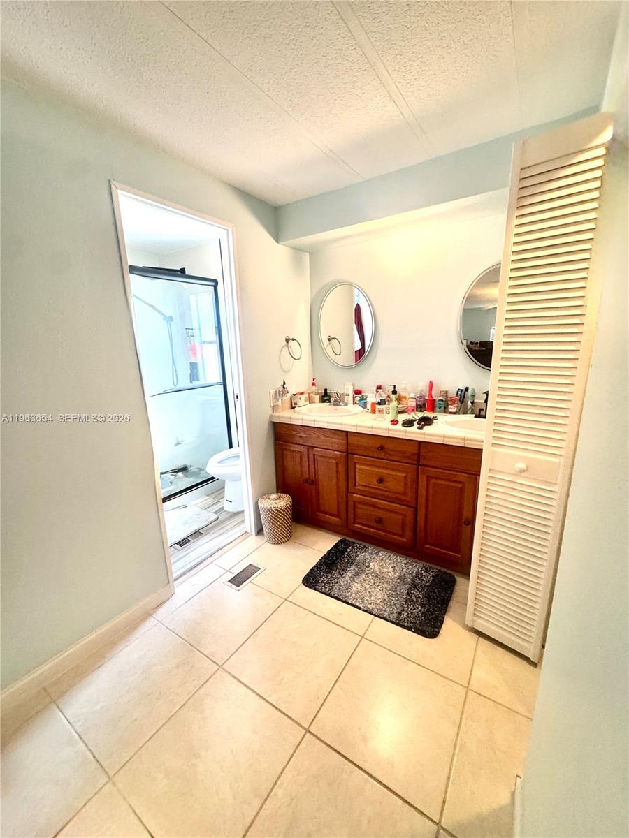 BLUE WATERS - Residential