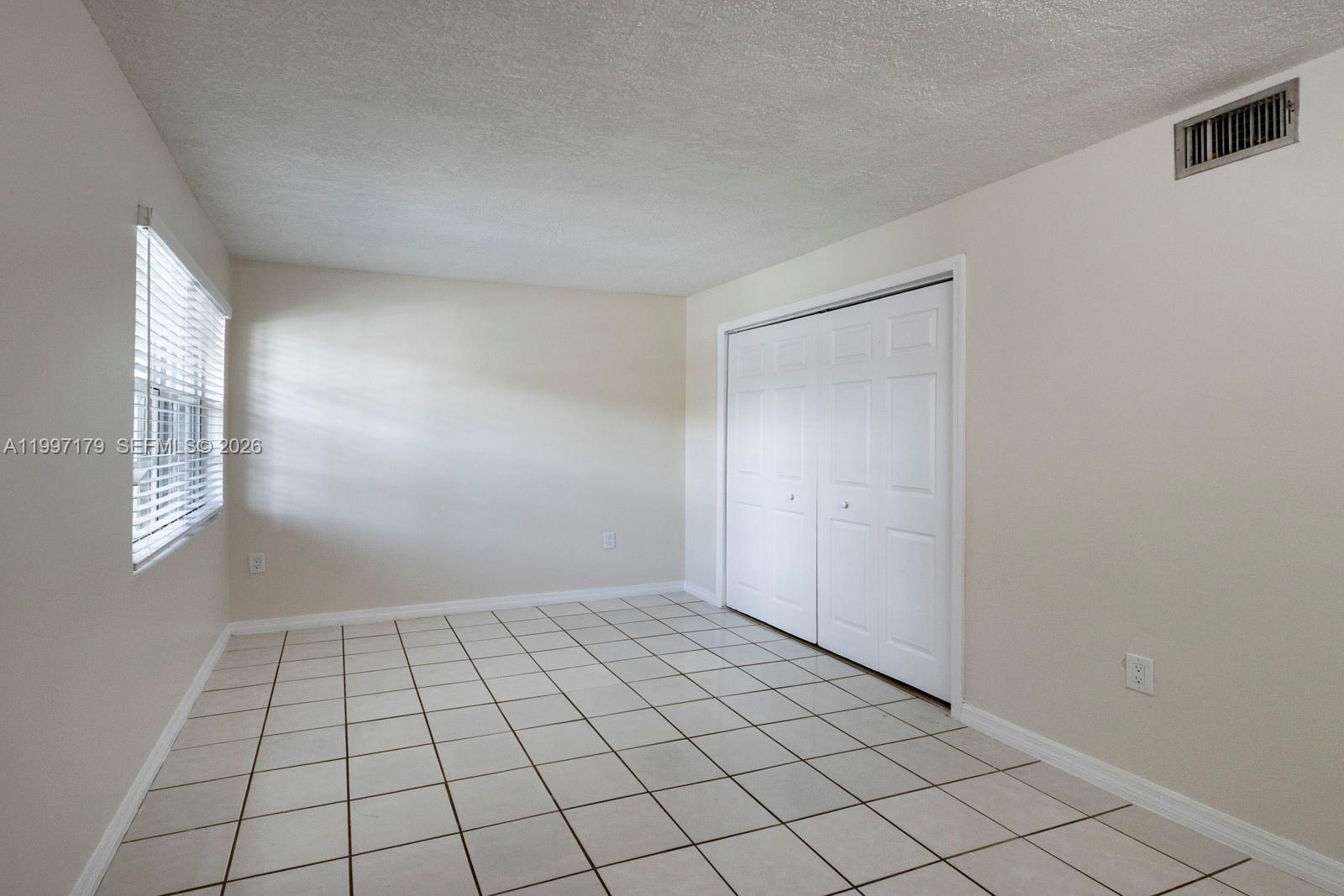 SUNRISE AT SUNSET VIEW CO - Residential Lease