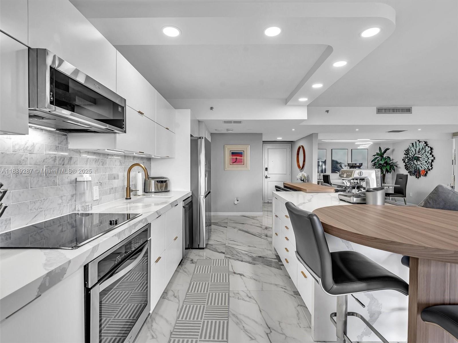 TERRACES NORTH TURNBERRY - Residential