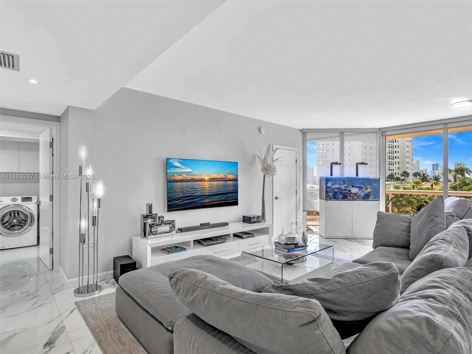 TERRACES NORTH TURNBERRY - Residential