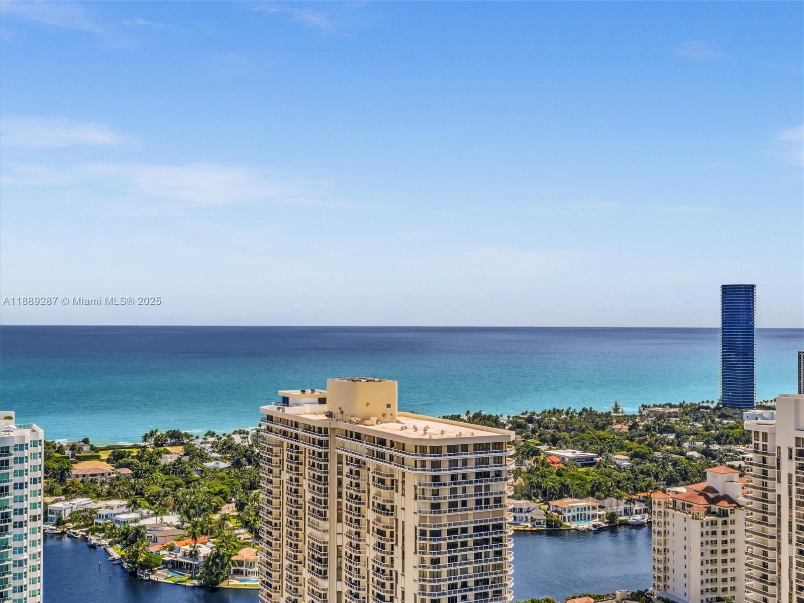 TERRACES NORTH TURNBERRY - Residential