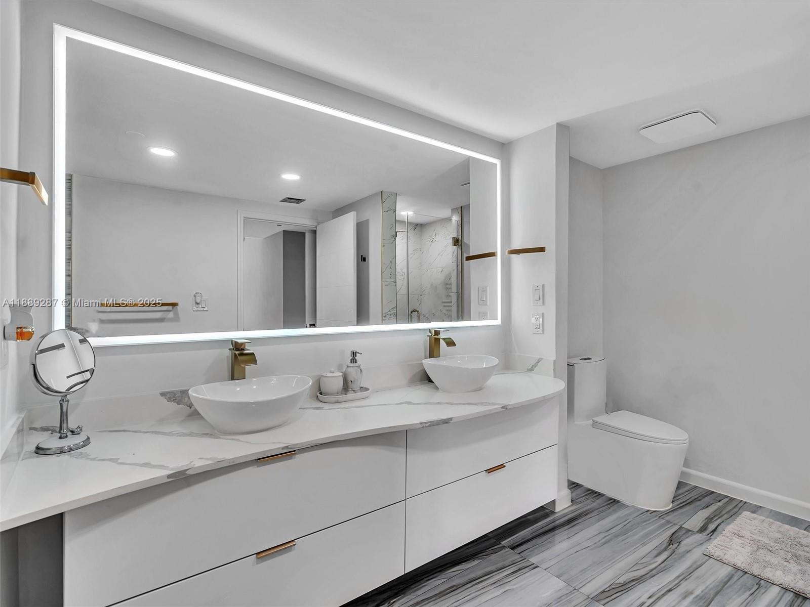 TERRACES NORTH TURNBERRY - Residential