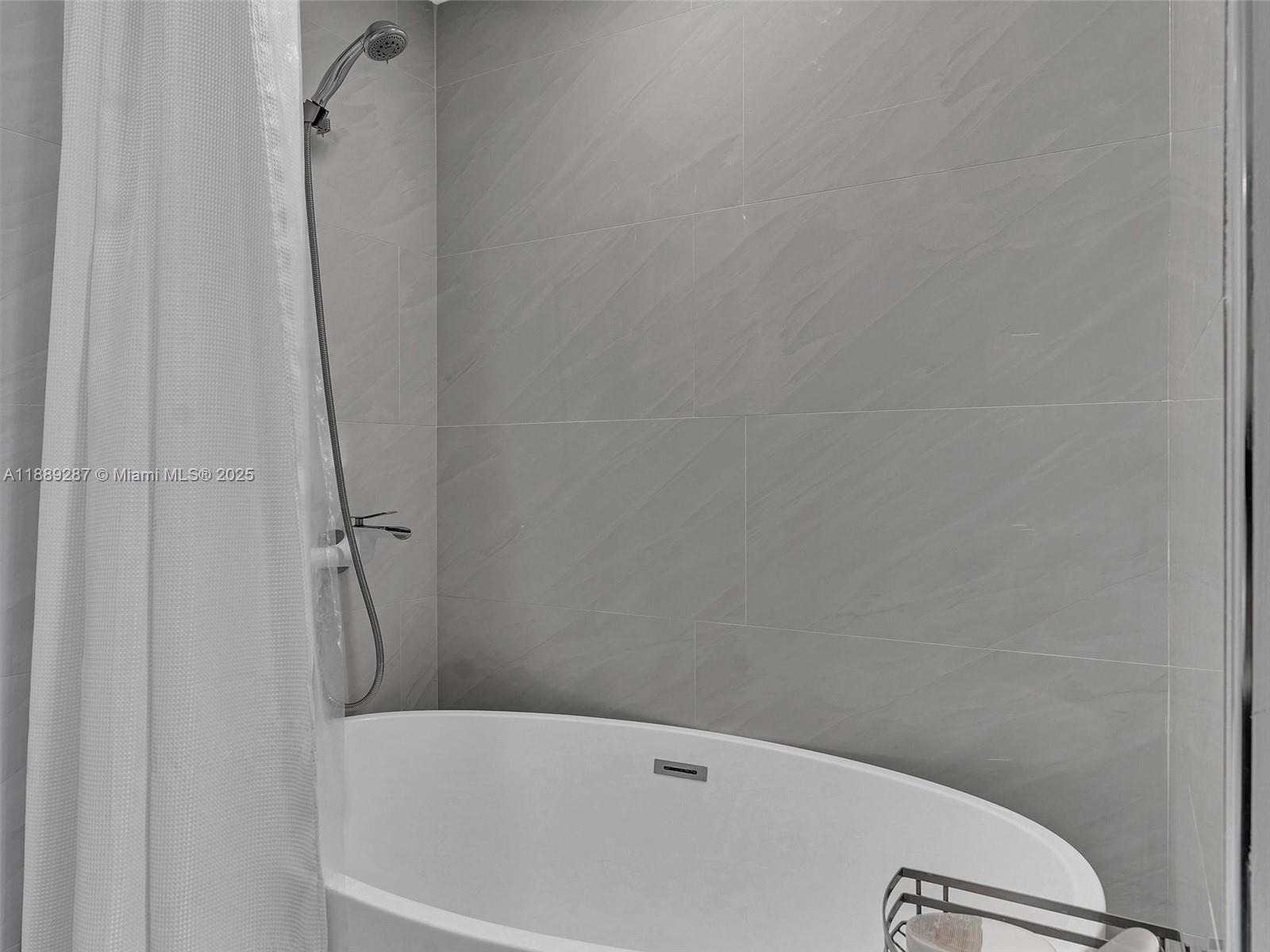 TERRACES NORTH TURNBERRY - Residential