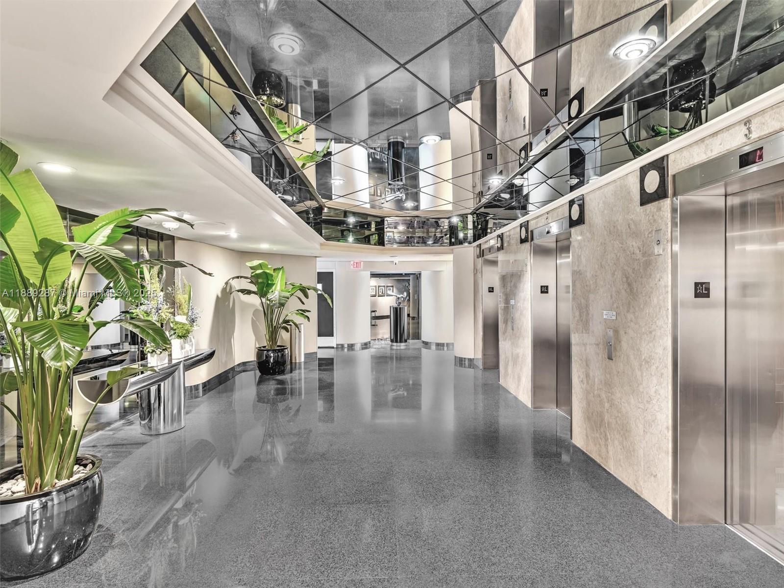 TERRACES NORTH TURNBERRY - Residential