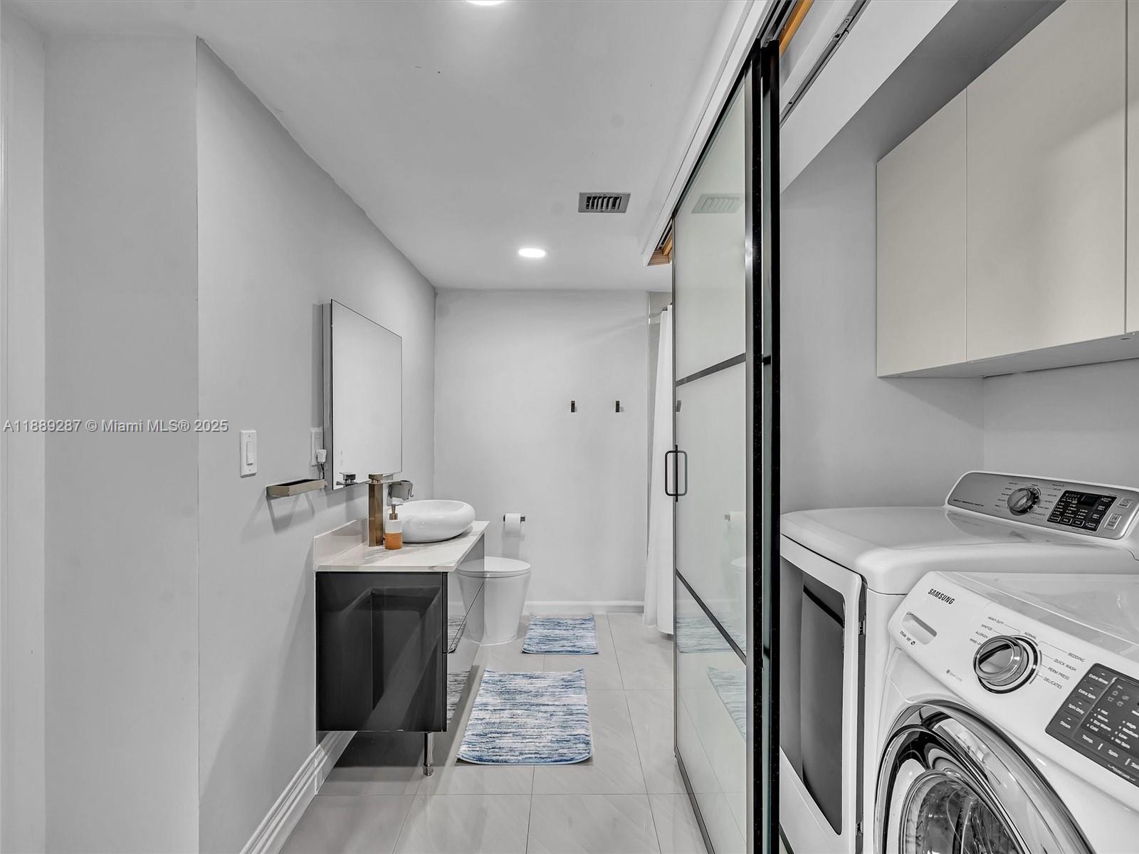 TERRACES NORTH TURNBERRY - Residential
