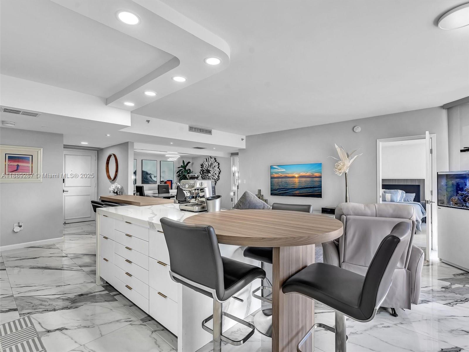 TERRACES NORTH TURNBERRY - Residential