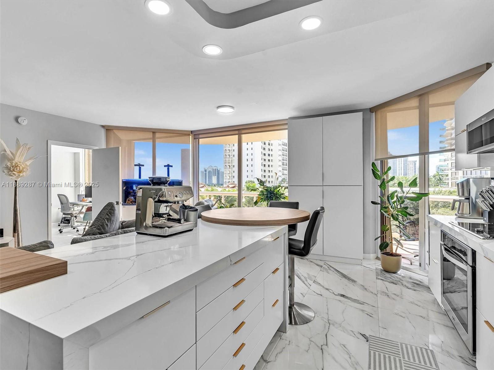 TERRACES NORTH TURNBERRY - Residential