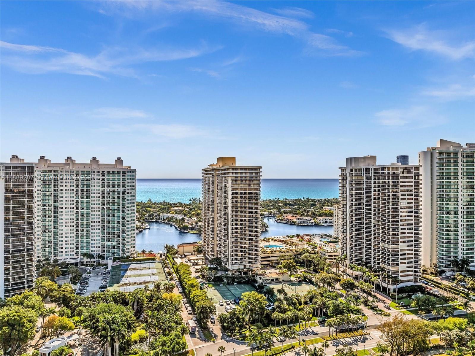TERRACES NORTH TURNBERRY - Residential