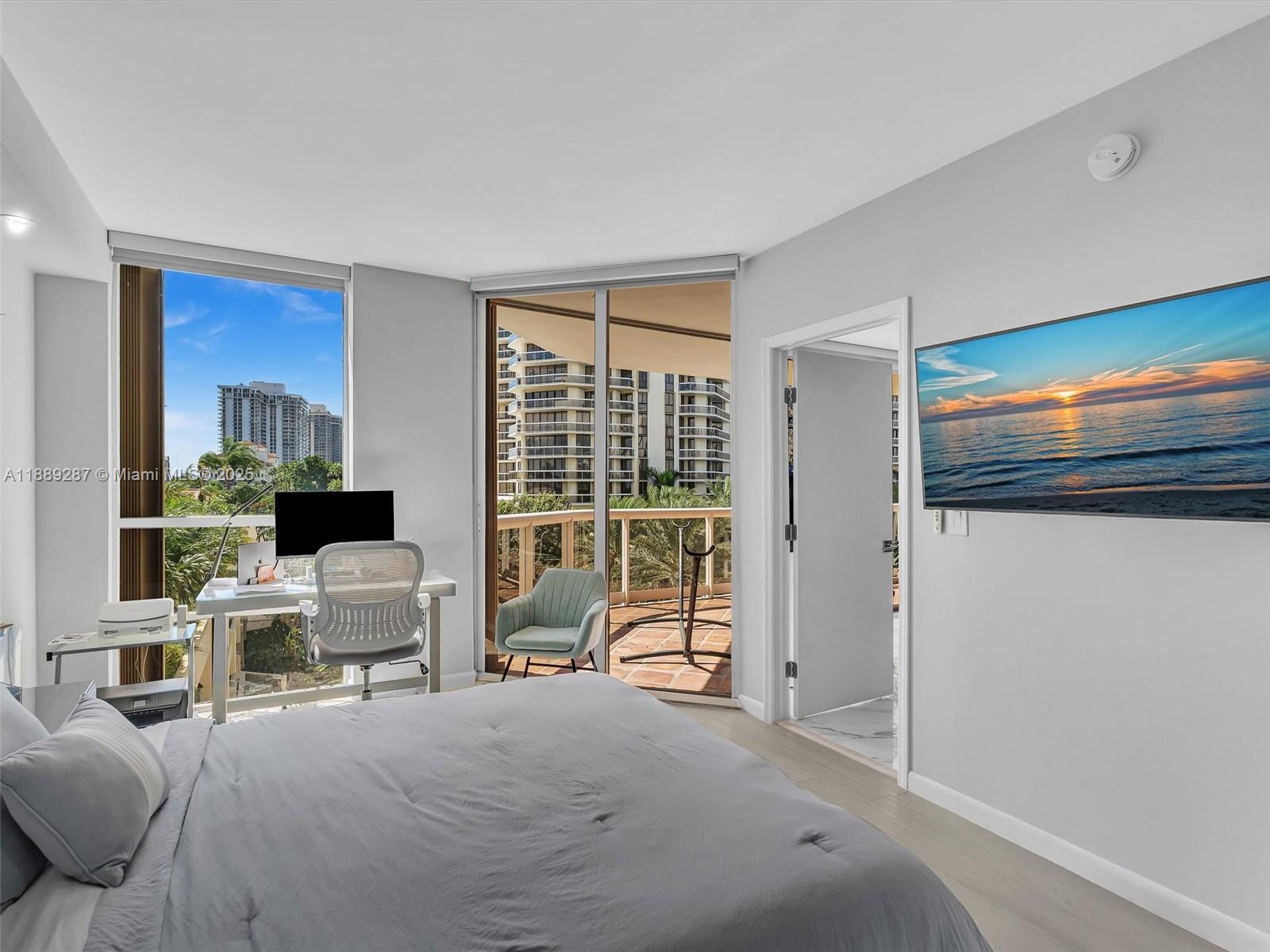 TERRACES NORTH TURNBERRY - Residential