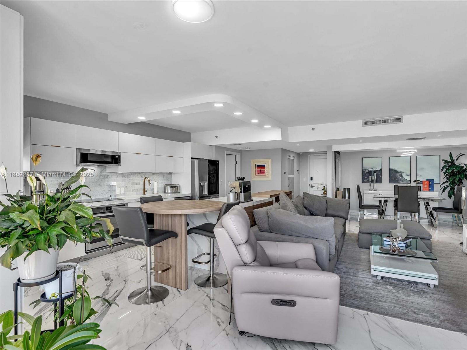 TERRACES NORTH TURNBERRY - Residential