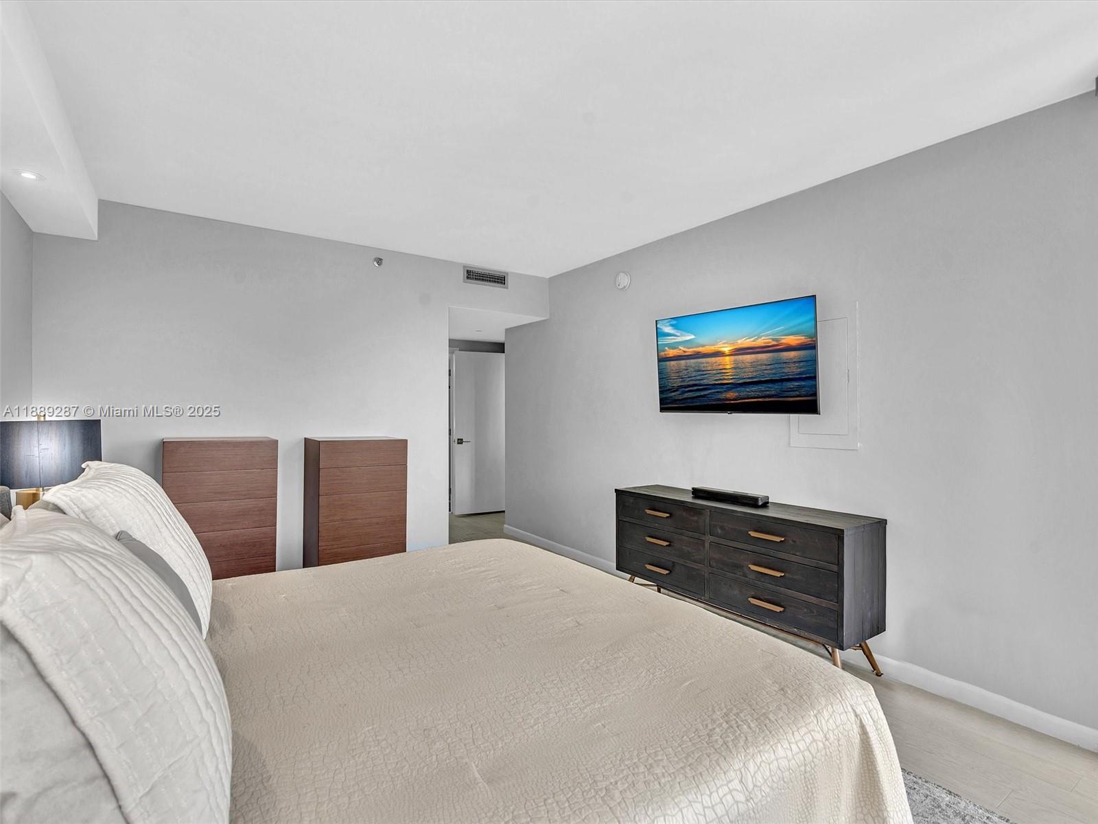 TERRACES NORTH TURNBERRY - Residential