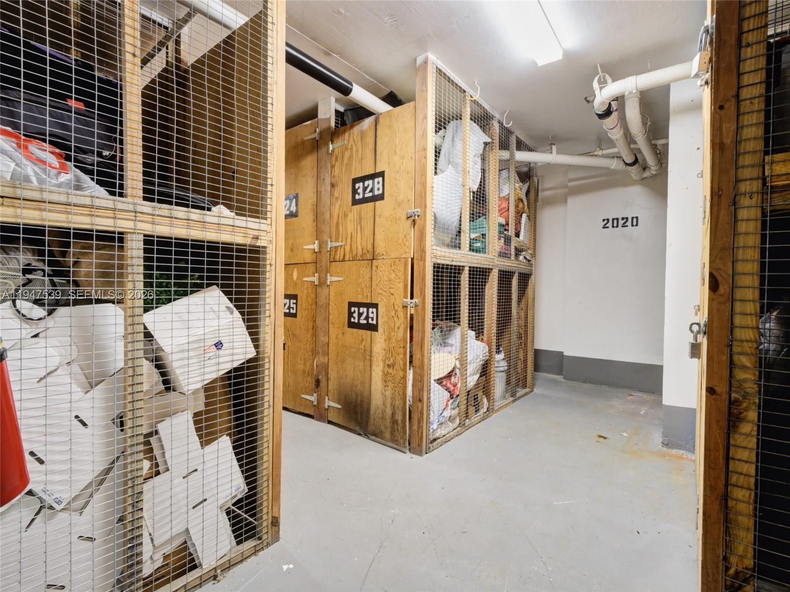 CEDAR GLENN CONDO APTS EA - Residential