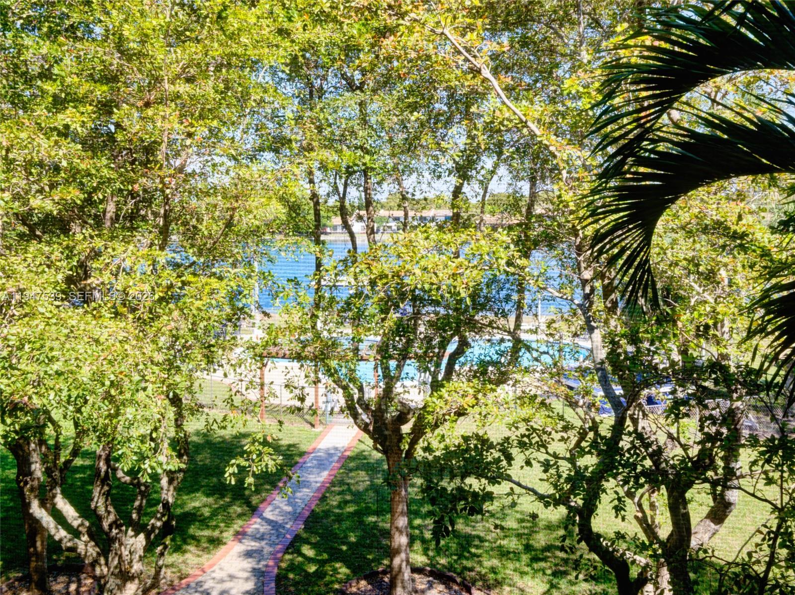 CEDAR GLENN CONDO APTS EA - Residential