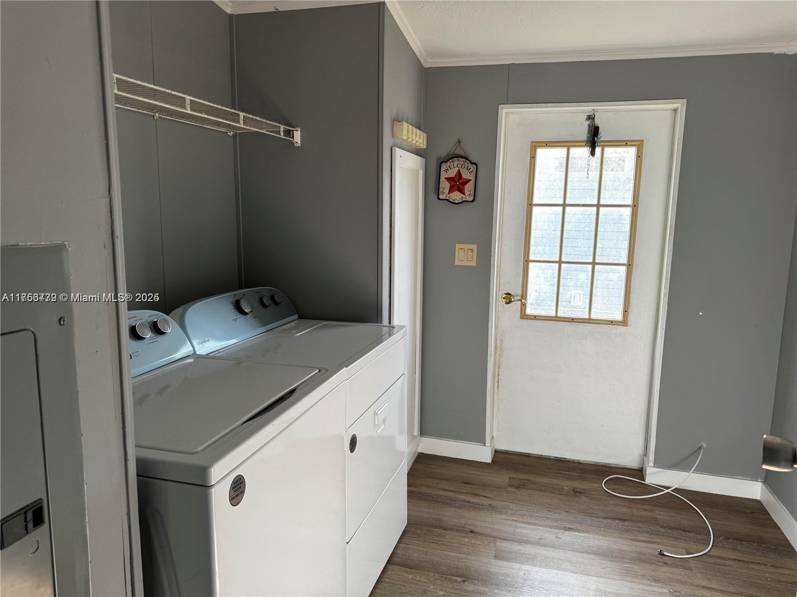 GATEWAY ESTATES PARK COND - Residential