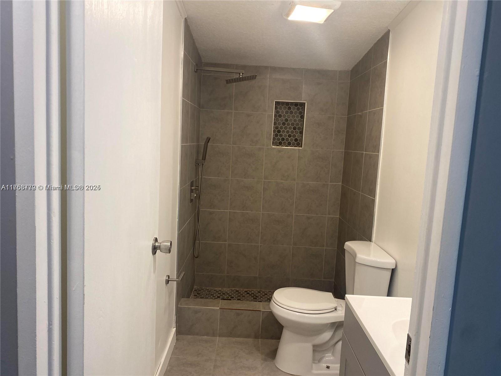 GATEWAY ESTATES PARK COND - Residential