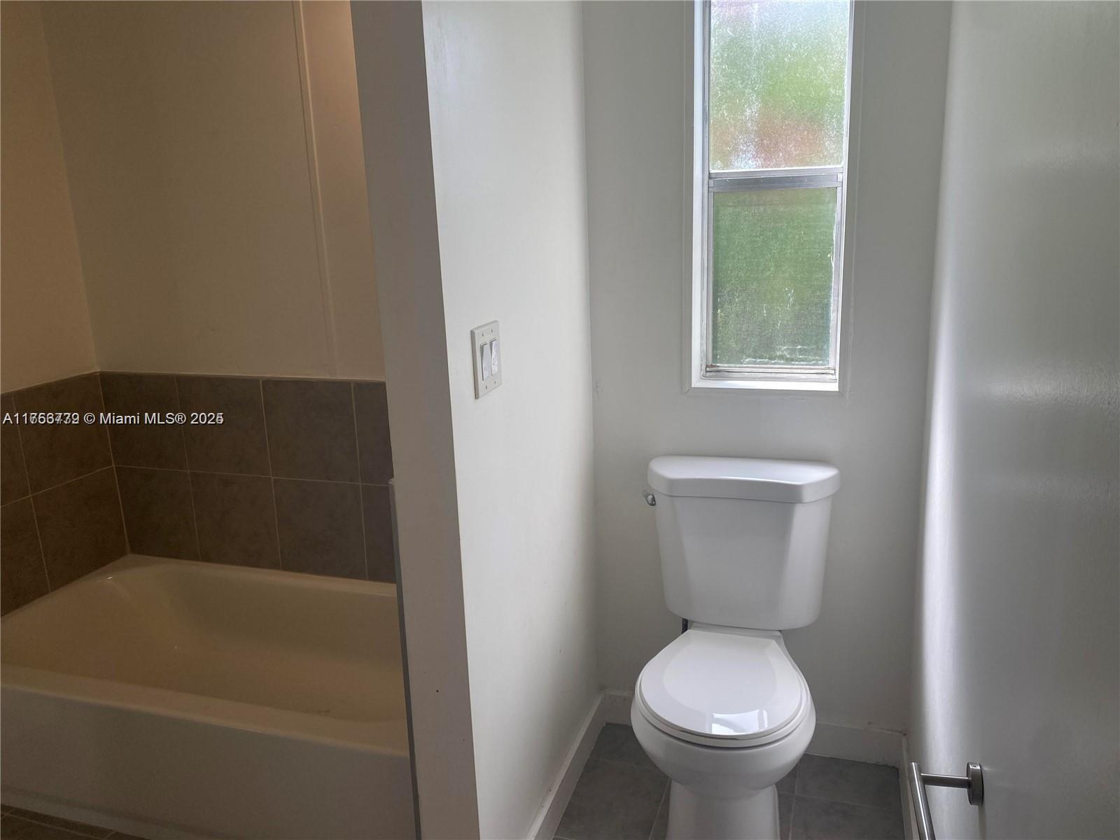 GATEWAY ESTATES PARK COND - Residential