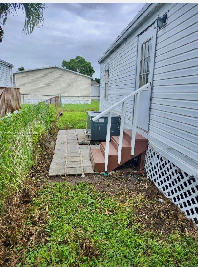 GATEWAY ESTATES PARK COND - Residential