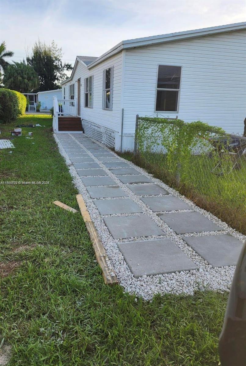 GATEWAY ESTATES PARK COND - Residential