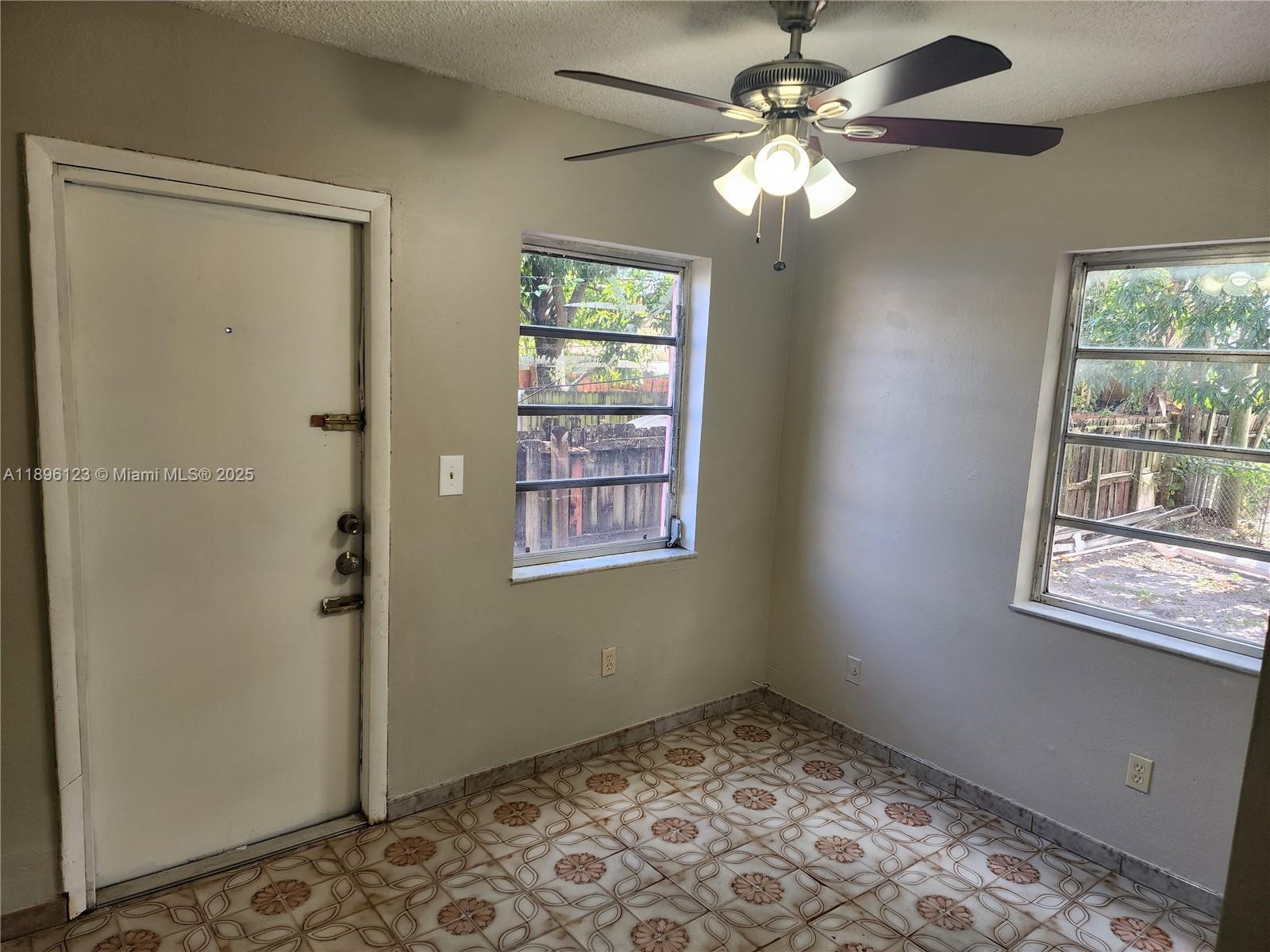 TOWN OF HIALEAH 1ST AMD - Residential Lease