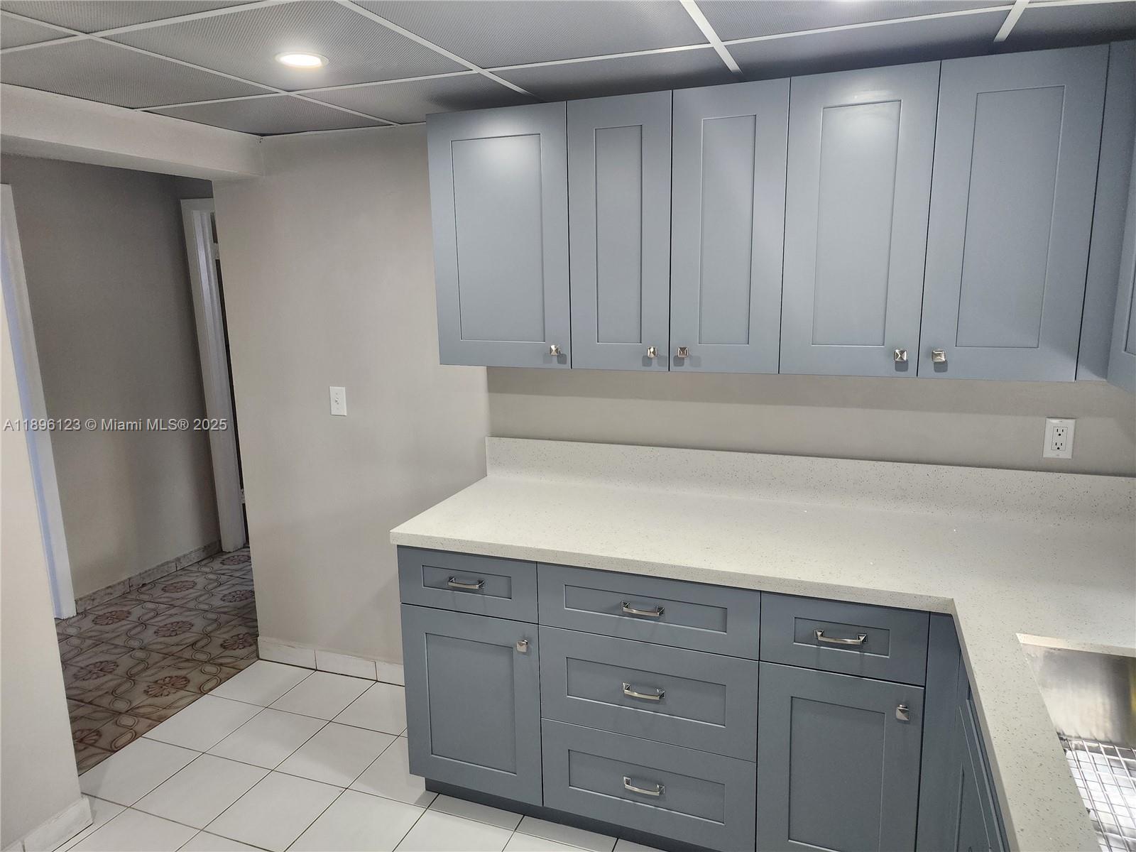 TOWN OF HIALEAH 1ST AMD - Residential Lease