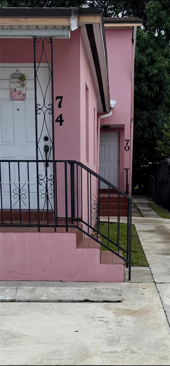 TOWN OF HIALEAH 1ST AMD - Residential Lease