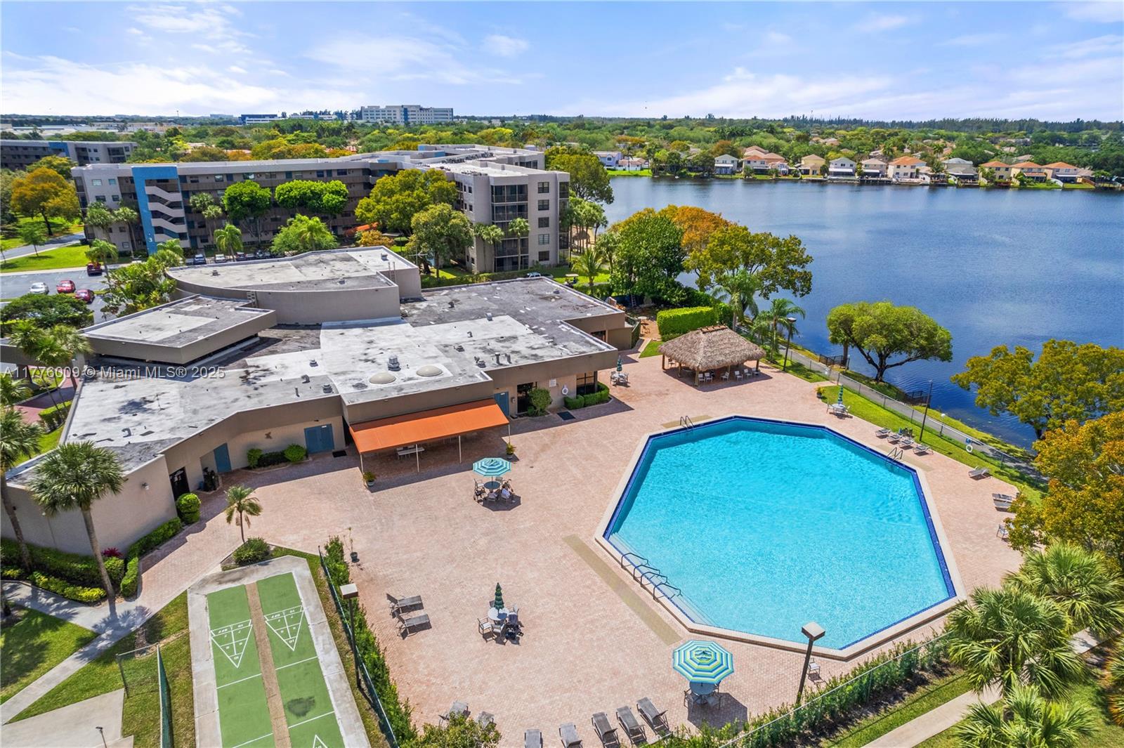 COLONY POINT 6 CONDO - Residential