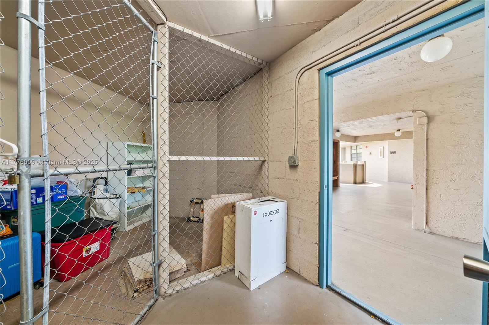 COLONY POINT 6 CONDO - Residential