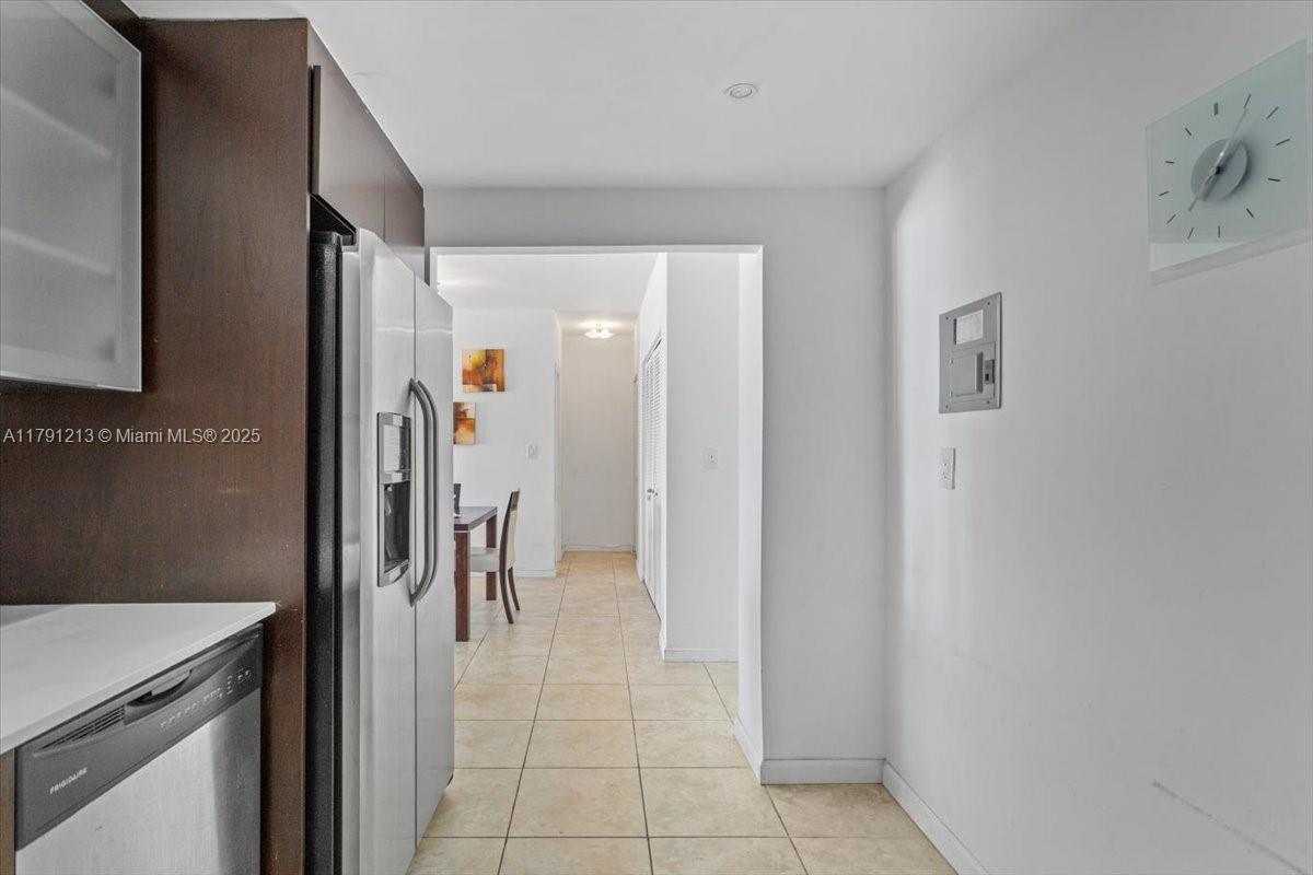 ARLEN HOUSE WEST CONDO - Residential