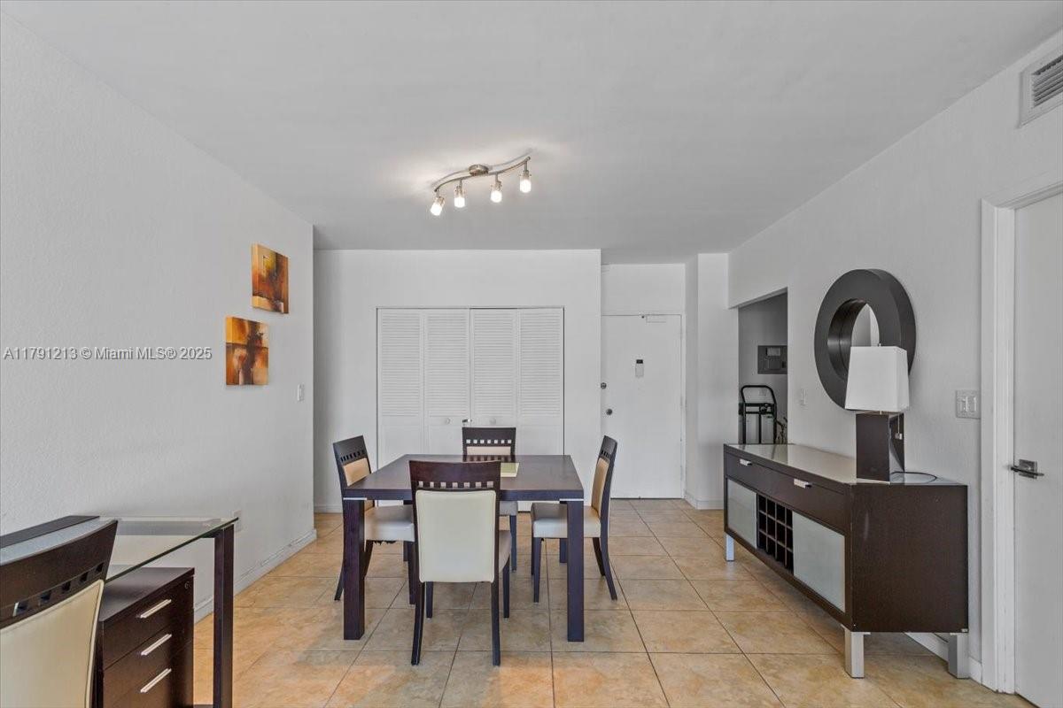 ARLEN HOUSE WEST CONDO - Residential