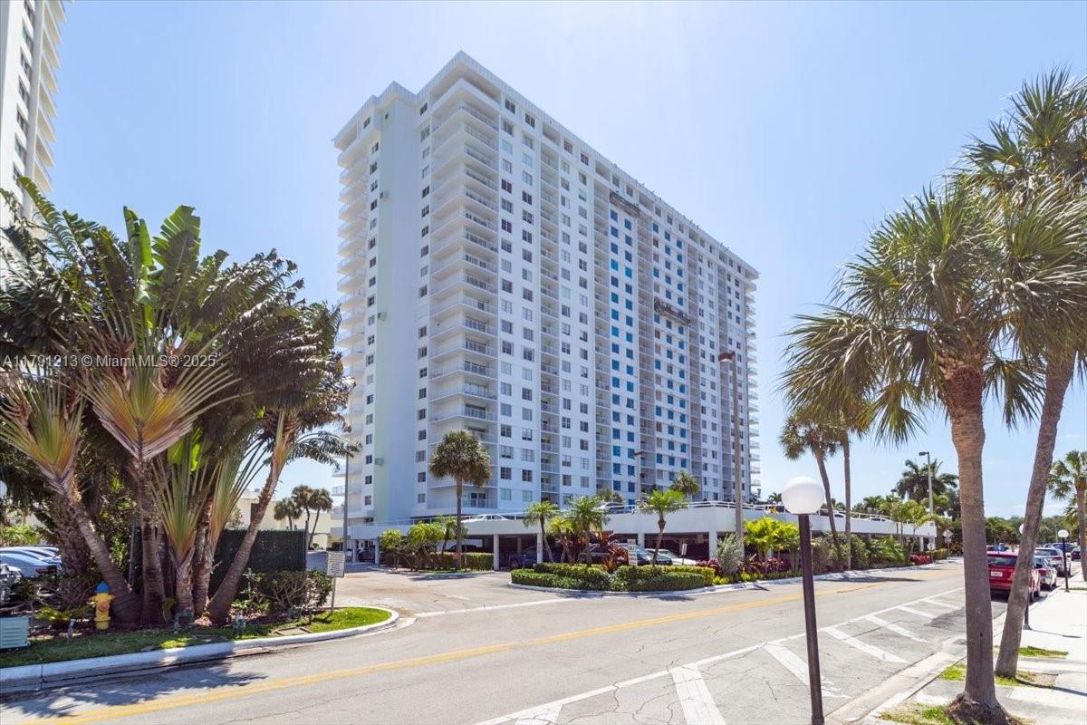 ARLEN HOUSE WEST CONDO - Residential