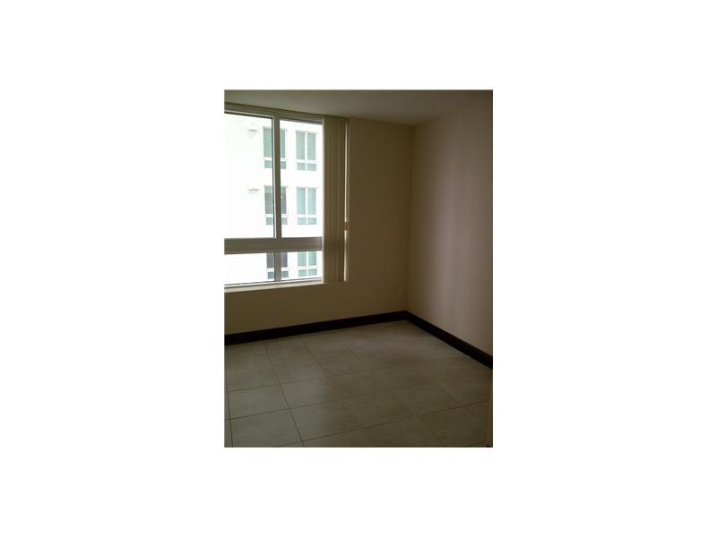 QUANTUM ON THE BAY - Residential Lease