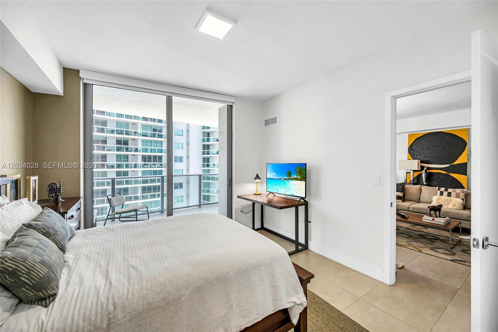 ARIA ON THE BAY CONDO - Residential