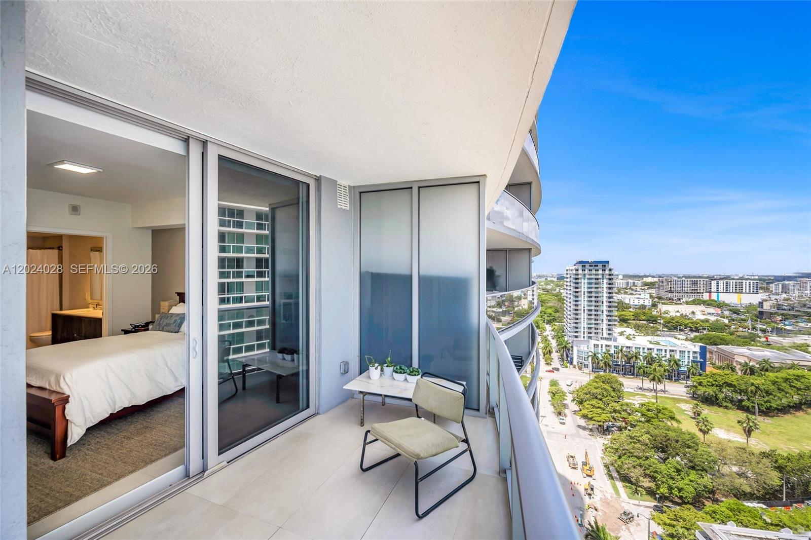 ARIA ON THE BAY CONDO - Residential