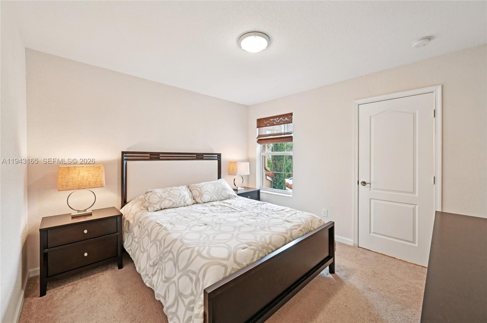 COLONY LAKE - Residential