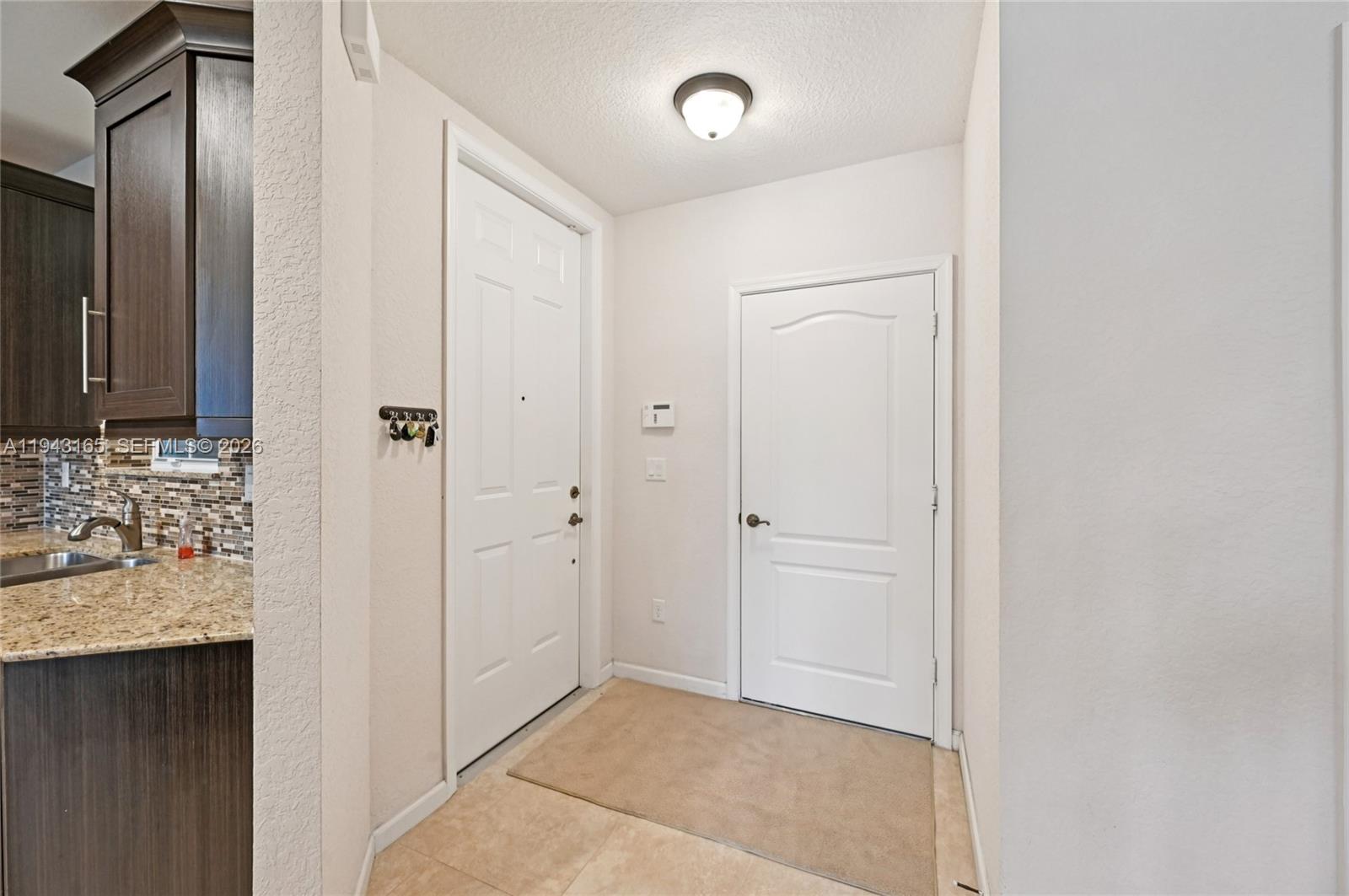 COLONY LAKE - Residential