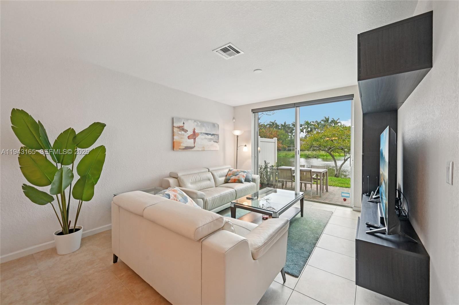 COLONY LAKE - Residential