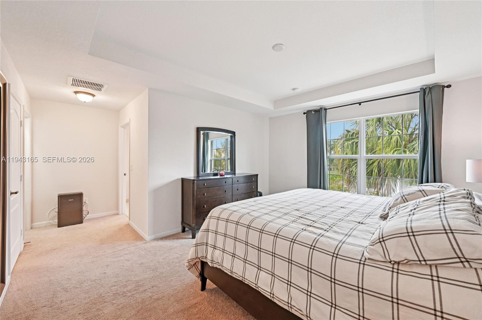 COLONY LAKE - Residential