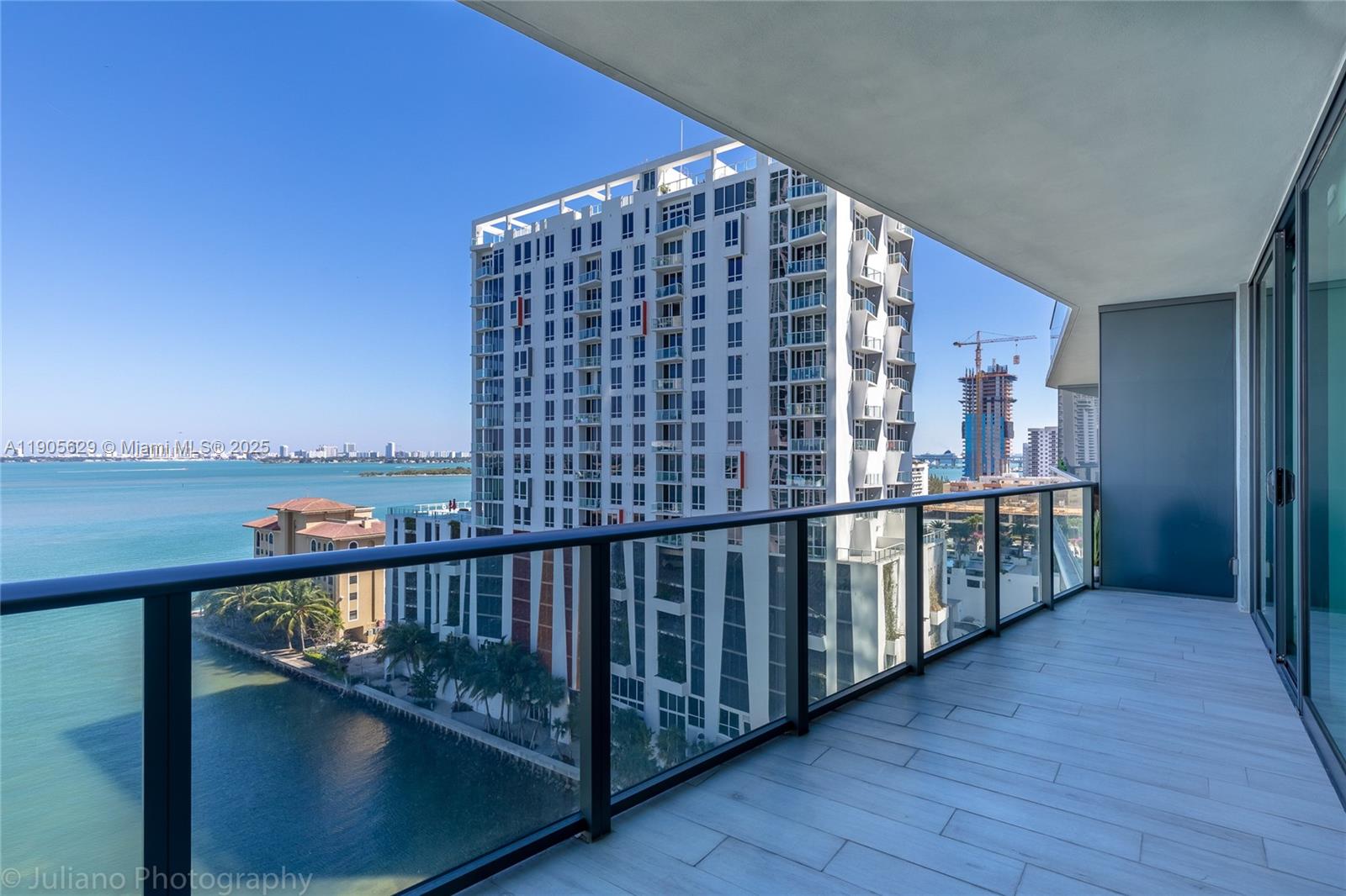 ICON BAY CONDO - Residential